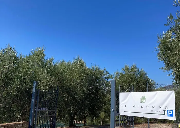 Дом отдыха Le Miromar *