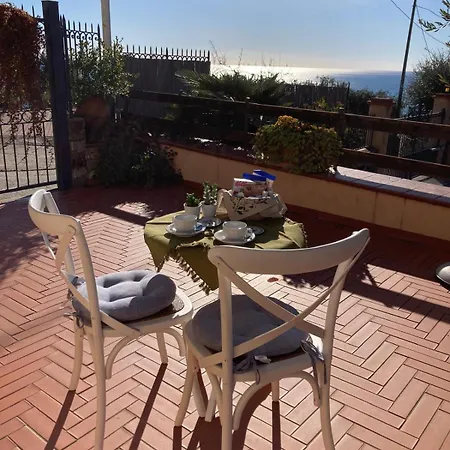 Le Miromar - Casa Indipendente - Parcheggio Privato - Private Parking Ferienhaus