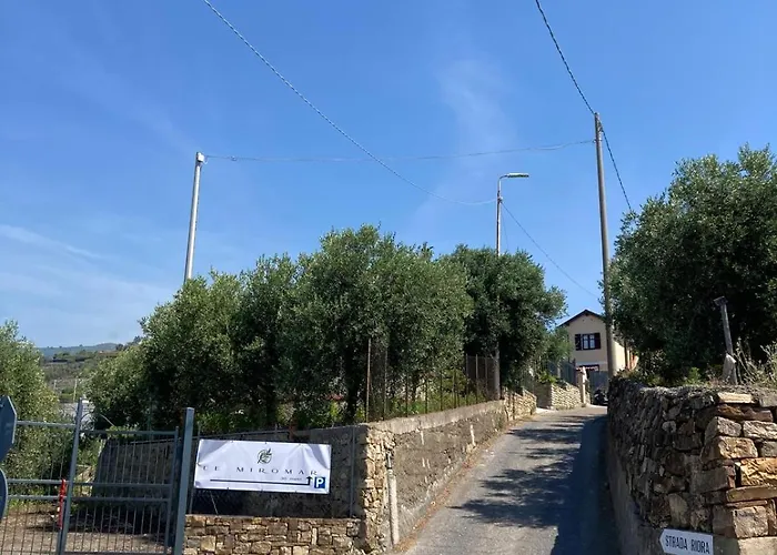 Nyaraló Le Miromar Riva Ligure